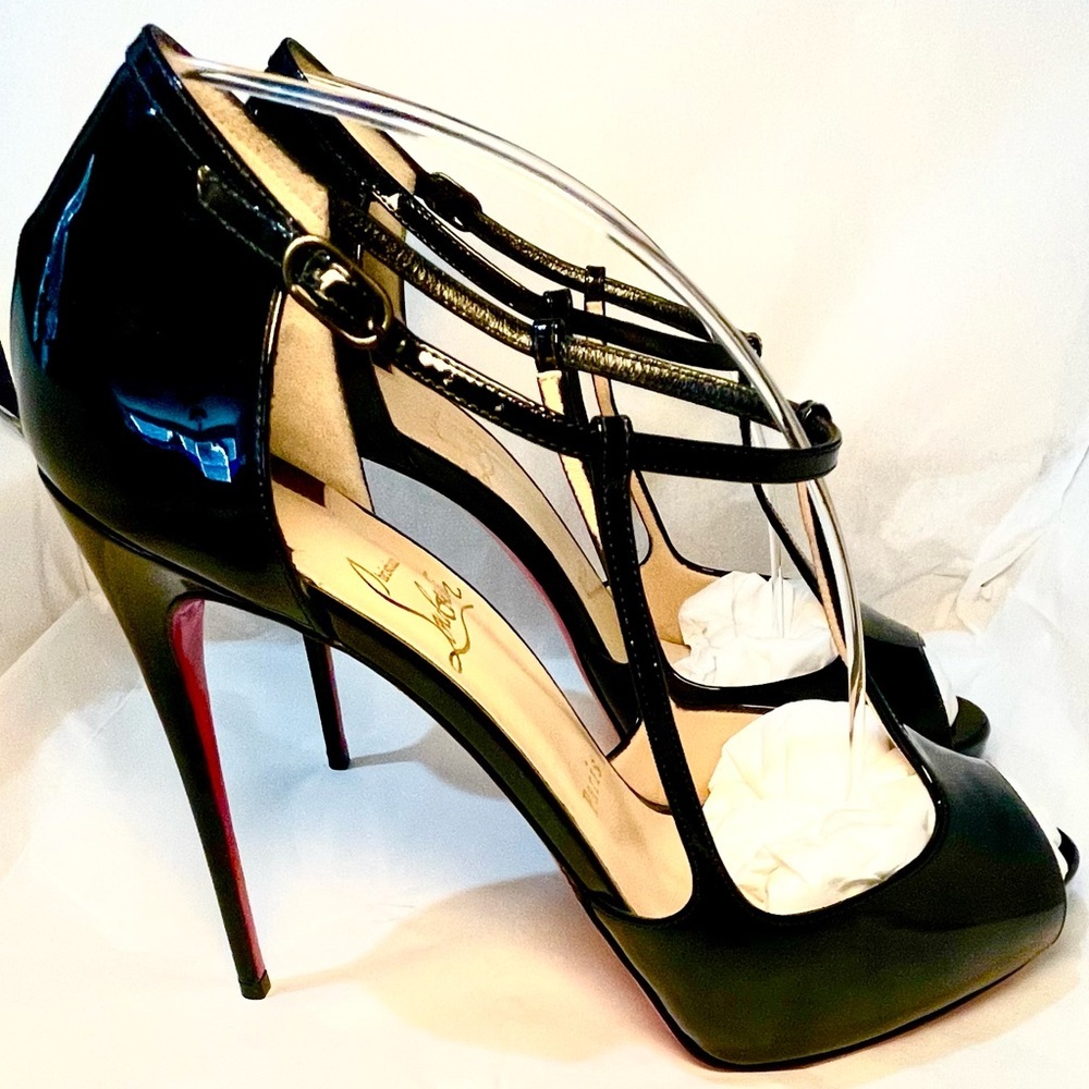 Christian Louboutin ankle strap cage peeptoe pumps. Glossy patent black
38.5 - Picture 4 of 14